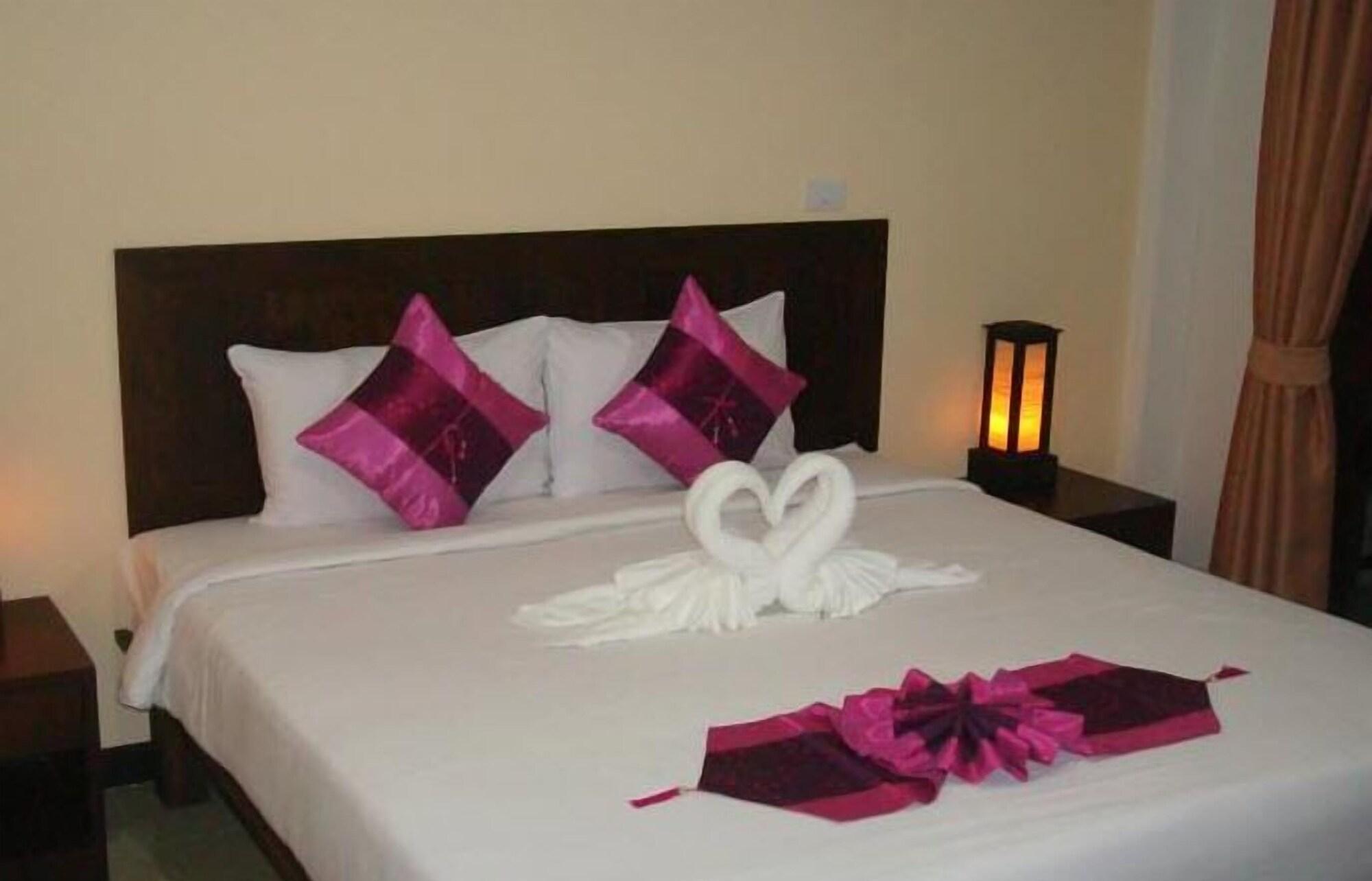 Ampha Place Hotel Mae Nam Dış mekan fotoğraf