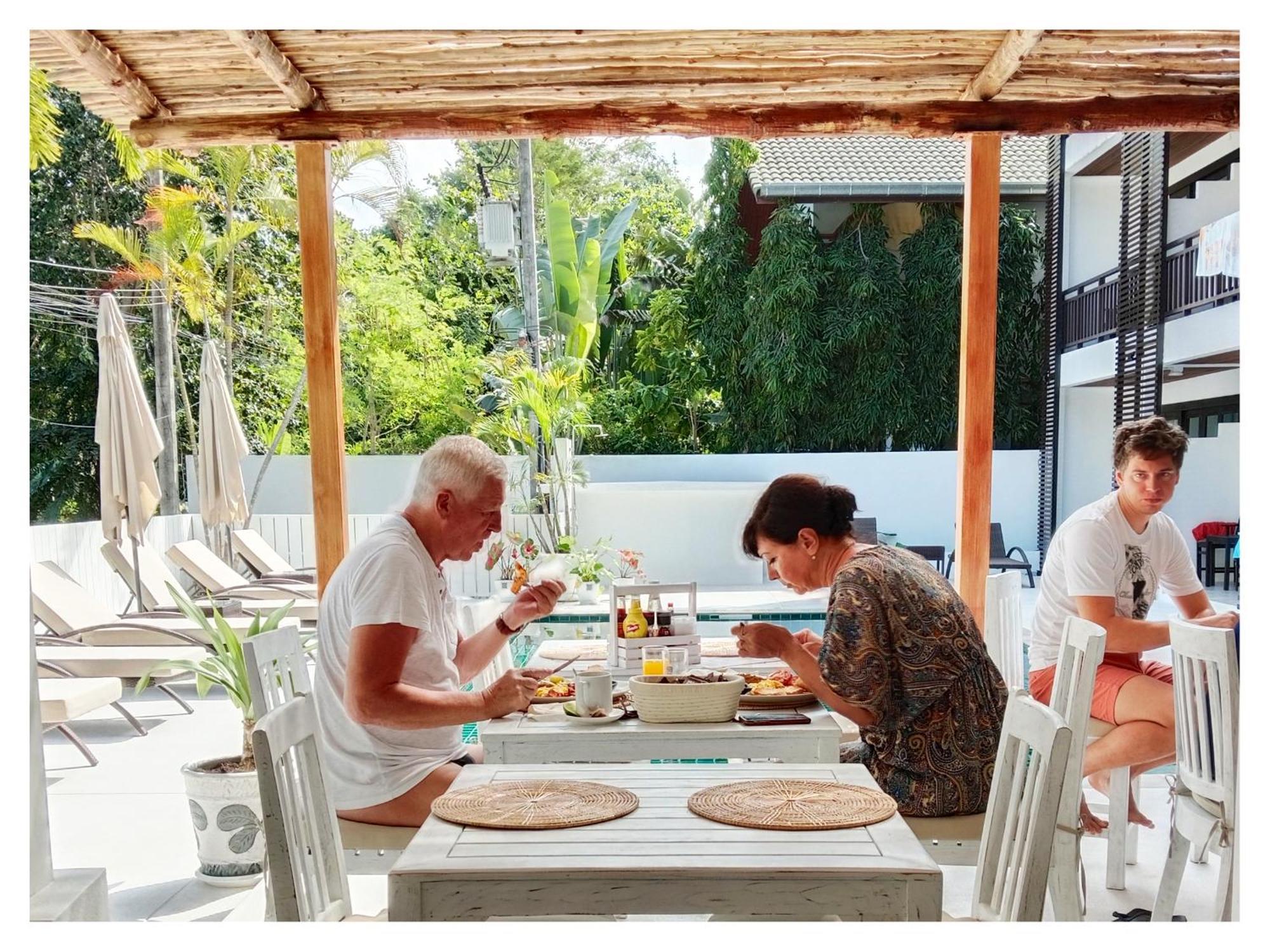 Ampha Place Hotel Mae Nam Dış mekan fotoğraf